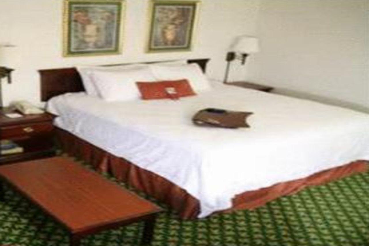 Hampton Inn Huntsville-Arsenal/South Parkway Εξωτερικό φωτογραφία